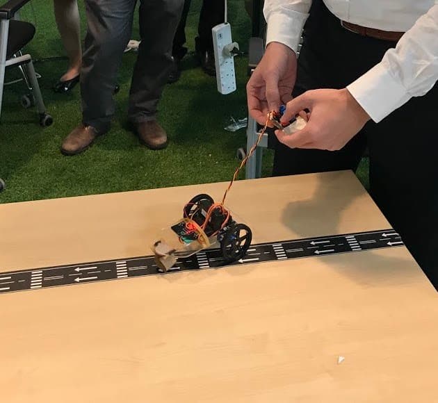 micro:bit remote control car built using the Tinker Kit servo motors and chassis