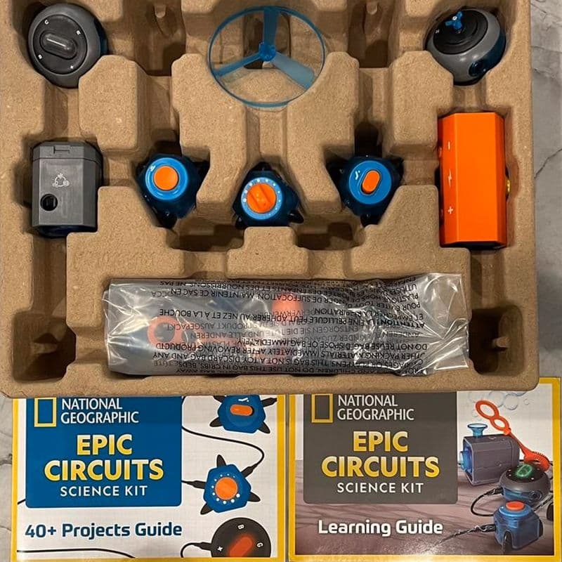 Unboxing the National Geographic Epic Circuits Science Kit