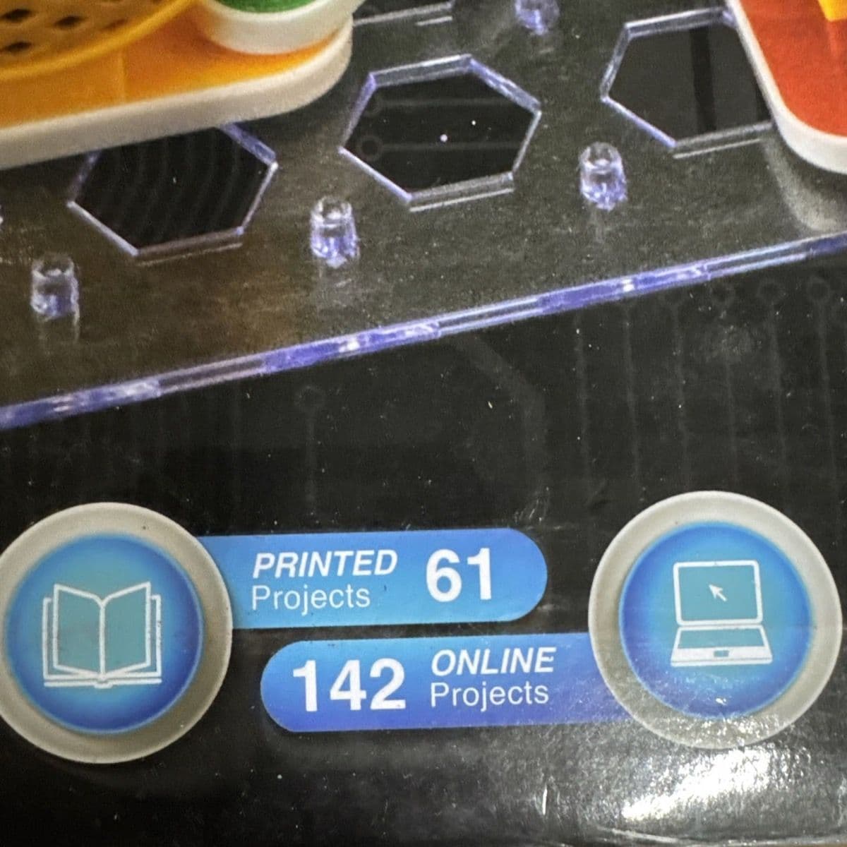 Close-up of the Snap Circuits Arcade box highlighting the 200+ projects