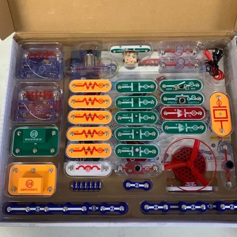 Snap Circuits Classic 300 components spread out on a surface